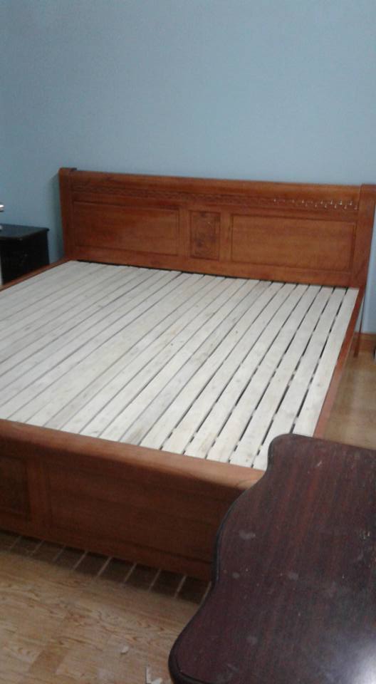 Giuờng Gỗ Sồi Nga ( 1m5 *1m9)